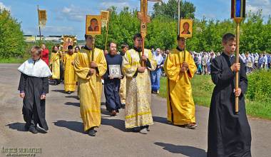 Meet the Team - Russian Faith Now in Seven Languages! (PHOTOS)
