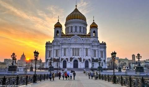 Russia Built 3 Churches Per Day, 1000 Per Year For 28 Years - A World Record